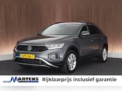 Volkswagen T-Roc - 1.5 TSI 150pk DSG Life Edition Trekhaak Camera Stoelverwarming Keyless Navigatie