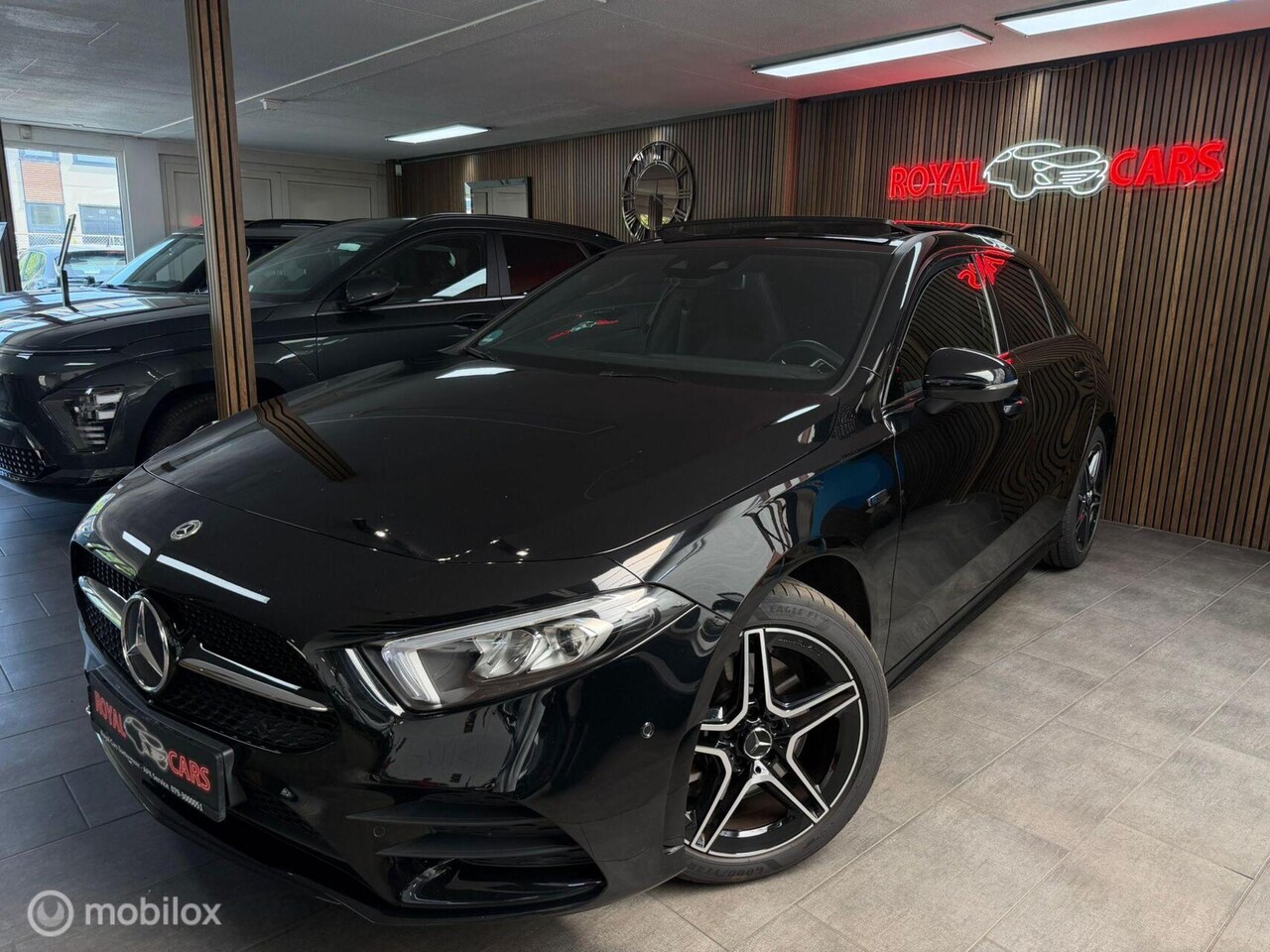 Mercedes-Benz A-klasse - 250 e AMG Line|Pano|Ambiance| - AutoWereld.nl