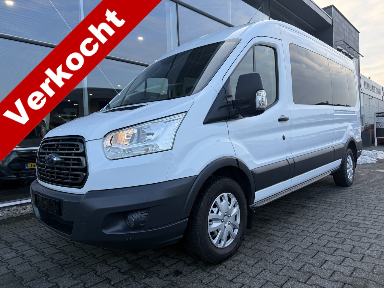 Ford Transit - 5+1 Rolstoelbus 350 L2H2 (Mooie ruime bus met mogelijkheden!) - AutoWereld.nl