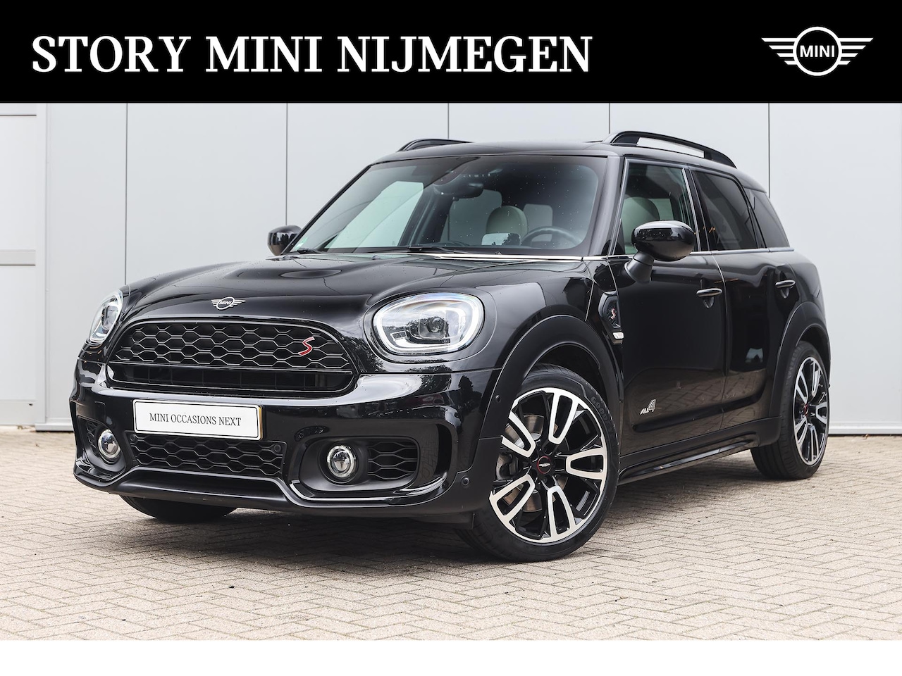MINI Countryman - Cooper S ALL4 Automaat / Trekhaak / Panoramadak / Comfortstoelen / Comfort Access / Achter - AutoWereld.nl