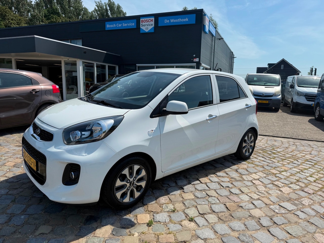 Kia Picanto - 1.0 CVVT ComfortPlusLine Navigator 1.0 CVVT ComfortPlusLine Navigator - AutoWereld.nl