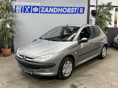 Peugeot 206 - 1.4 Gentry //Autom. // Werkende Airco