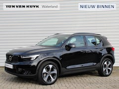 Volvo XC40 - 2.0 B4 Plus Dark Automaat / Trekhaak / All-seasonbanden / 19" velgen / Verwarmd voorruit