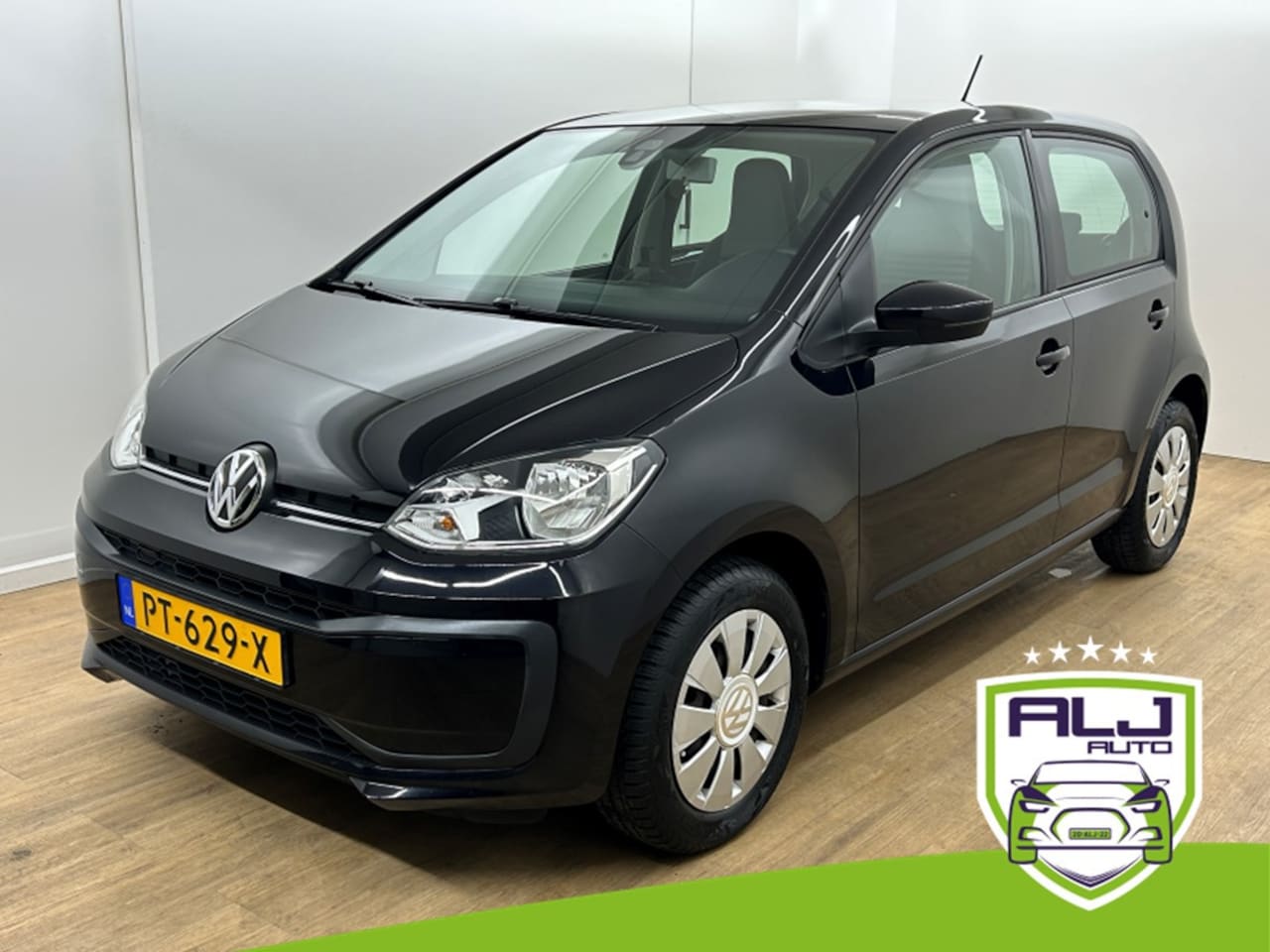 Volkswagen Up! - Occasion 1.0 BMT move up! | Zwart | Tweedehands Volkswagen Up | Airco | Bluetooth audio - AutoWereld.nl