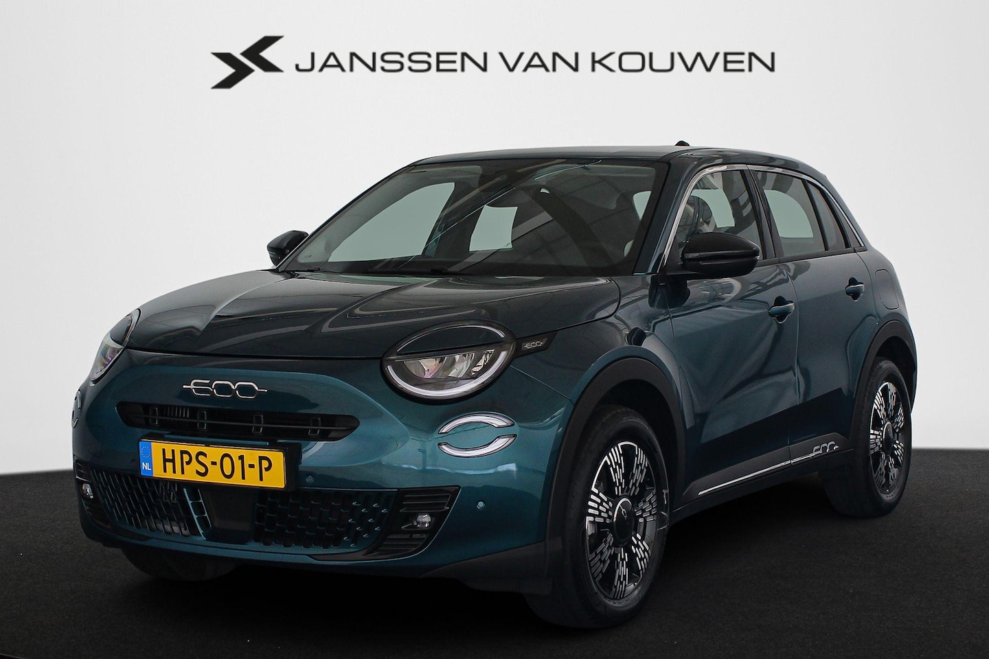Fiat 600 - 1.2 Hybrid Urban Stoelverwarming Achteruitrijcamera Keyless - AutoWereld.nl