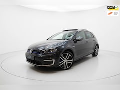 Volkswagen Golf - 1.4 TSI GTE PANO NAVI PDC SFEER TREKH NAP