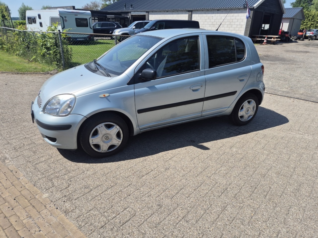 Toyota Yaris - inruilkoopje zo mee 1.3 VVT-i Idols - AutoWereld.nl