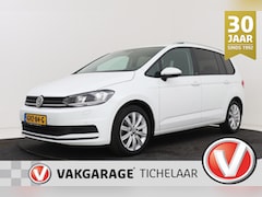 Volkswagen Touran - 1.5 TSI Comfortline Business 5p | Wegklapbare Trekhaak | CarPlay | 3-Zone climate | Parkee