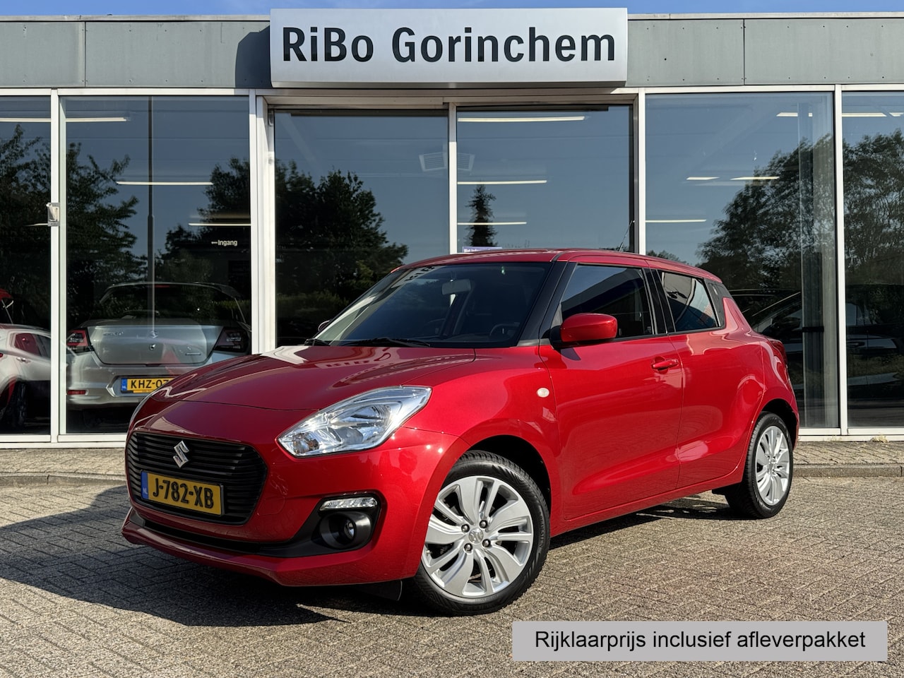 Suzuki Swift - 1.2 Select Smart Hybrid * Achteruitrijcamera * Stoelverwarming * - AutoWereld.nl