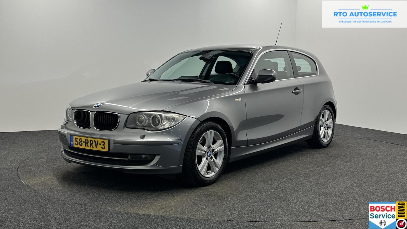BMW 1-serie - 118i EffDyn. Ed. Business Line Ultimate Edition ECC NAVI LM. - AutoWereld.nl