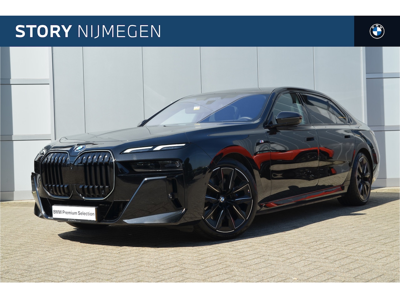 BMW i7 - eDrive50 M Sport / Panoramadak Sky Lounge / Connoisseur Pack / Massagestoelen / Stoelventi - AutoWereld.nl