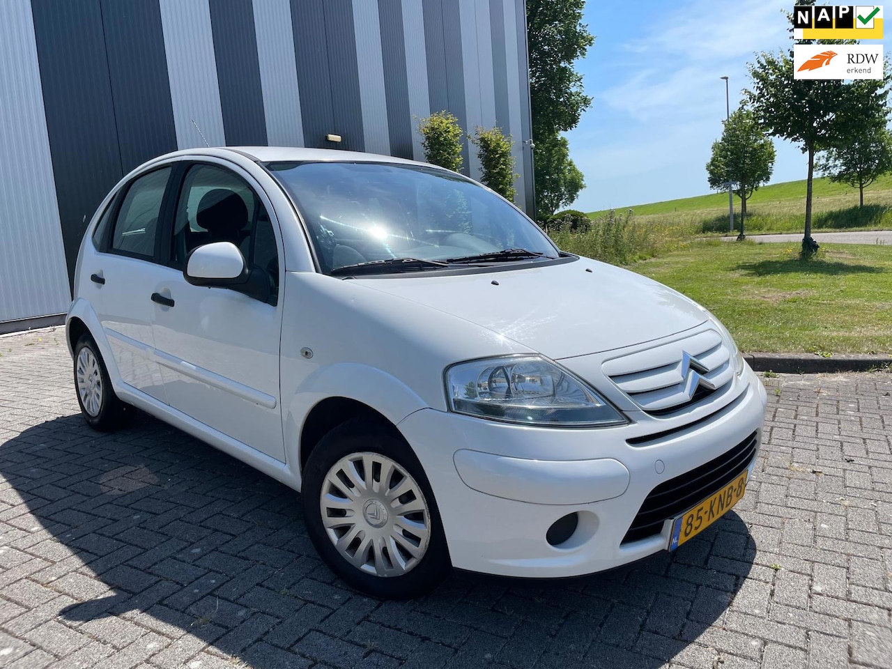 Citroën C3 - 1.1i First Lage Km-2e Eigenaar-Airco-Isofix-Elekpakket - AutoWereld.nl