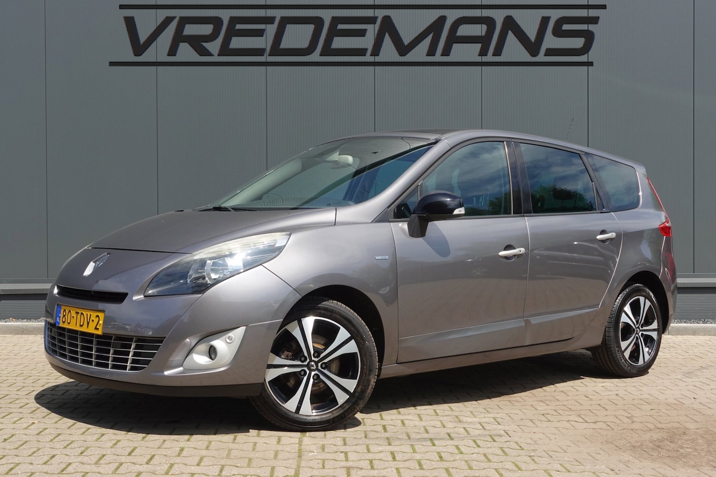 Renault Grand Scénic - 1.6 dCi Bose PANO/NAVI - AutoWereld.nl