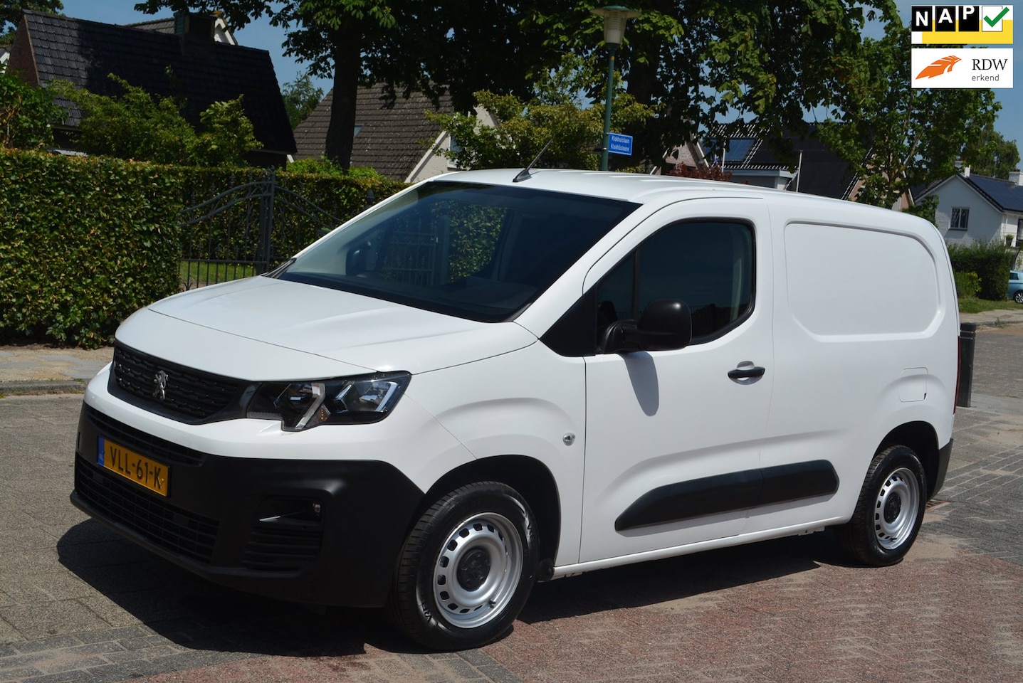 Peugeot Partner - 1.5 BlueHDI Premium 1.5 BlueHDI Premium - AutoWereld.nl