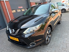 Nissan Qashqai - 1.2 Connect Edition / Pano'dak / Camera / Trekhaak / LED