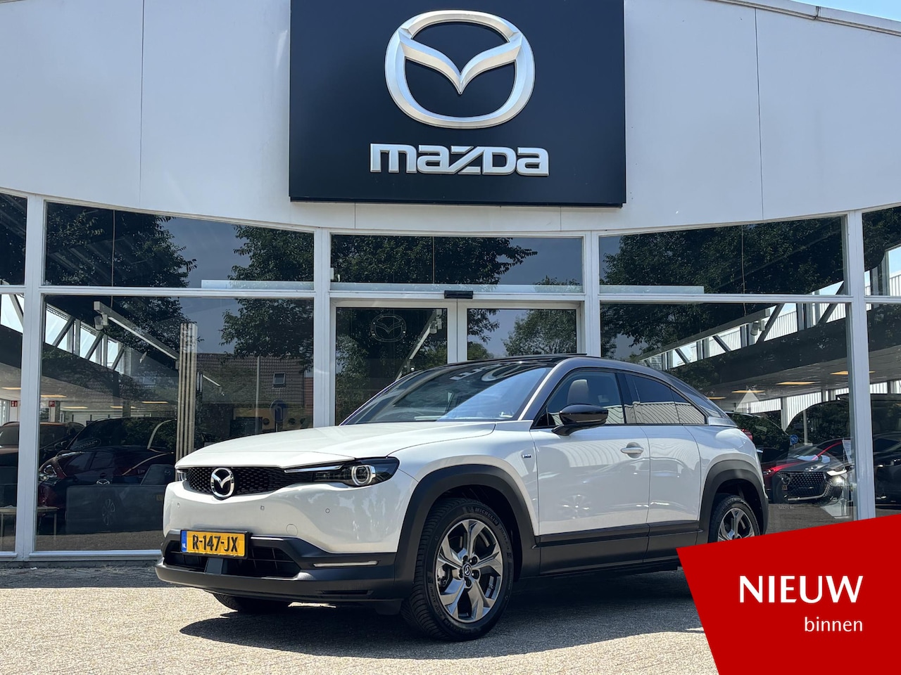 Mazda MX-30 - e-SkyActiv EV 145 Makoto 36 kWh 1e Eig., NL-Auto, Deasler Onderh., Schuifdak, Navigatie, A - AutoWereld.nl