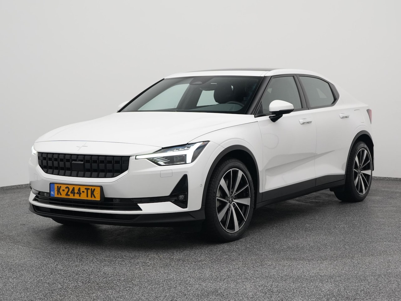 Polestar 2 - Long Range Dual Motor Launch Edition 78kWh | PANO | 360° | H&K | ADAPTIVE | STOEL- EN STUU - AutoWereld.nl