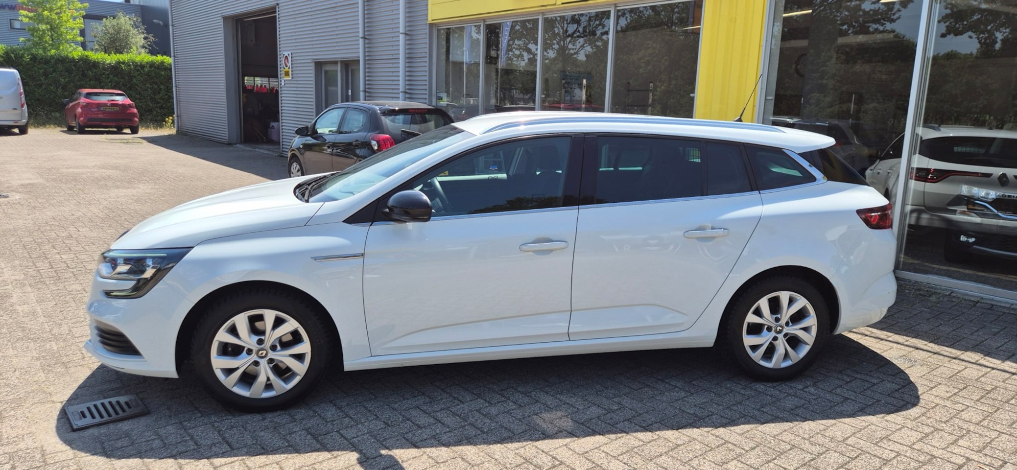Renault Mégane Estate - 1.3 TCe Limited 1.3 TCe Limited - AutoWereld.nl