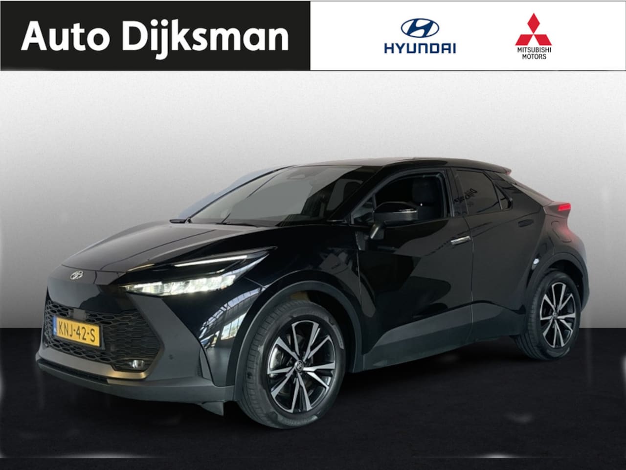 Toyota C-HR - 2.0 PHEV 220 First - AutoWereld.nl