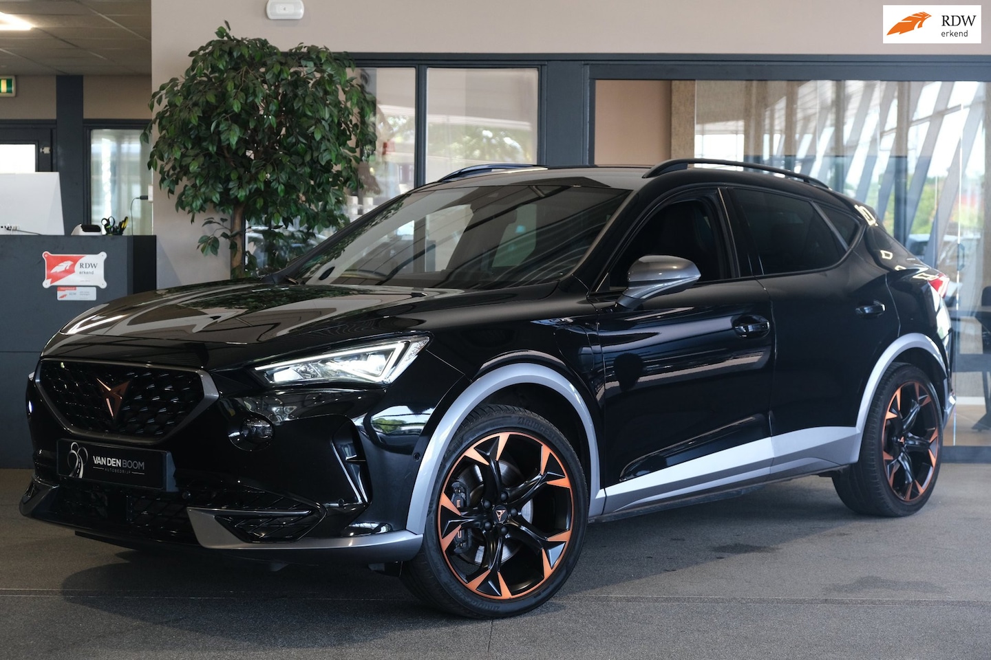 CUPRA Formentor - 1.4 e-Hybrid VZ Copper 245PK Led Navi Cam ACC Keyless - AutoWereld.nl