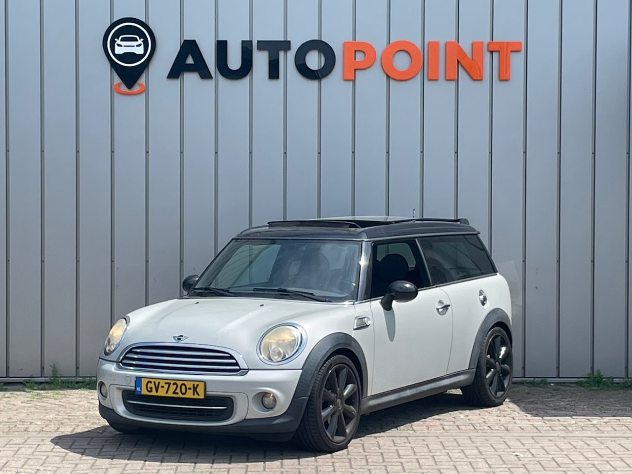 MINI Clubman - 1.6 Cooper Hampton|PANO|STOELVRM|CRUISE.CONTROL|18''INCH VELGEN - AutoWereld.nl