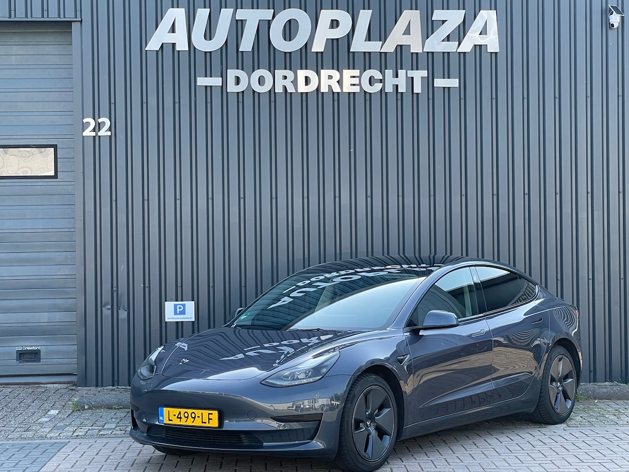 Tesla Model 3 - Standard RWD Plus 60 kWh|LFP|SOH90%|FACELIFT|TREKHAAK|WARMTEPOMP| - AutoWereld.nl