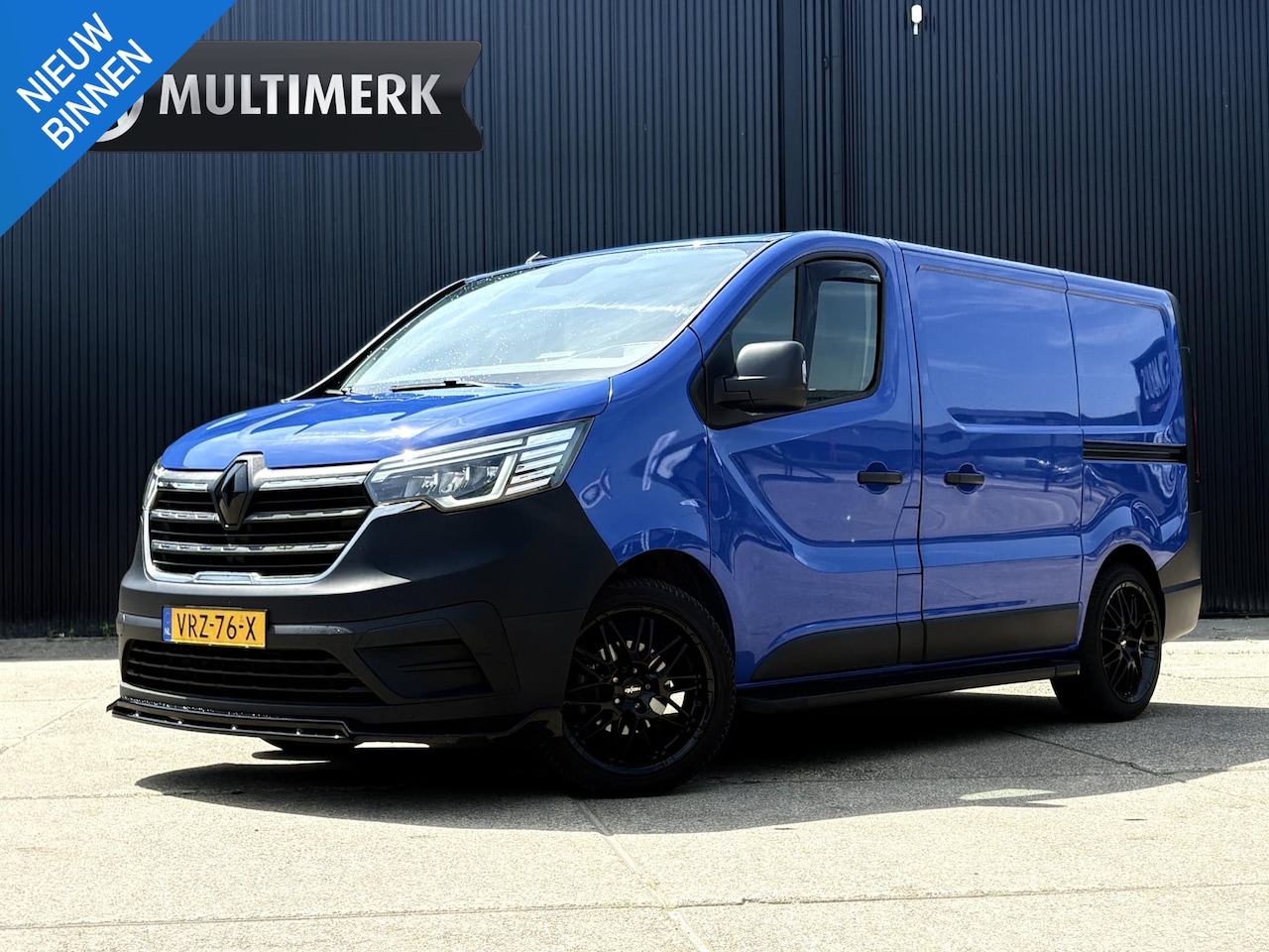 Renault Trafic - 2.0 dCi 150PK | CARPLAY | 2x SCHUIFD. | LAADRUIMTE BEKLEED | LMV | LED | STEPS - AutoWereld.nl