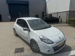 Renault Clio - 1.5 dCi Night & Day Navi Clima Sensor Cruise 4Elek