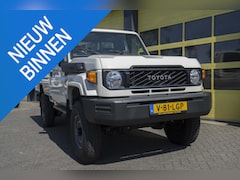 Toyota Land Cruiser - Landcruiser GDJ 79 2.8 D-4D Single Cab 6 A/T