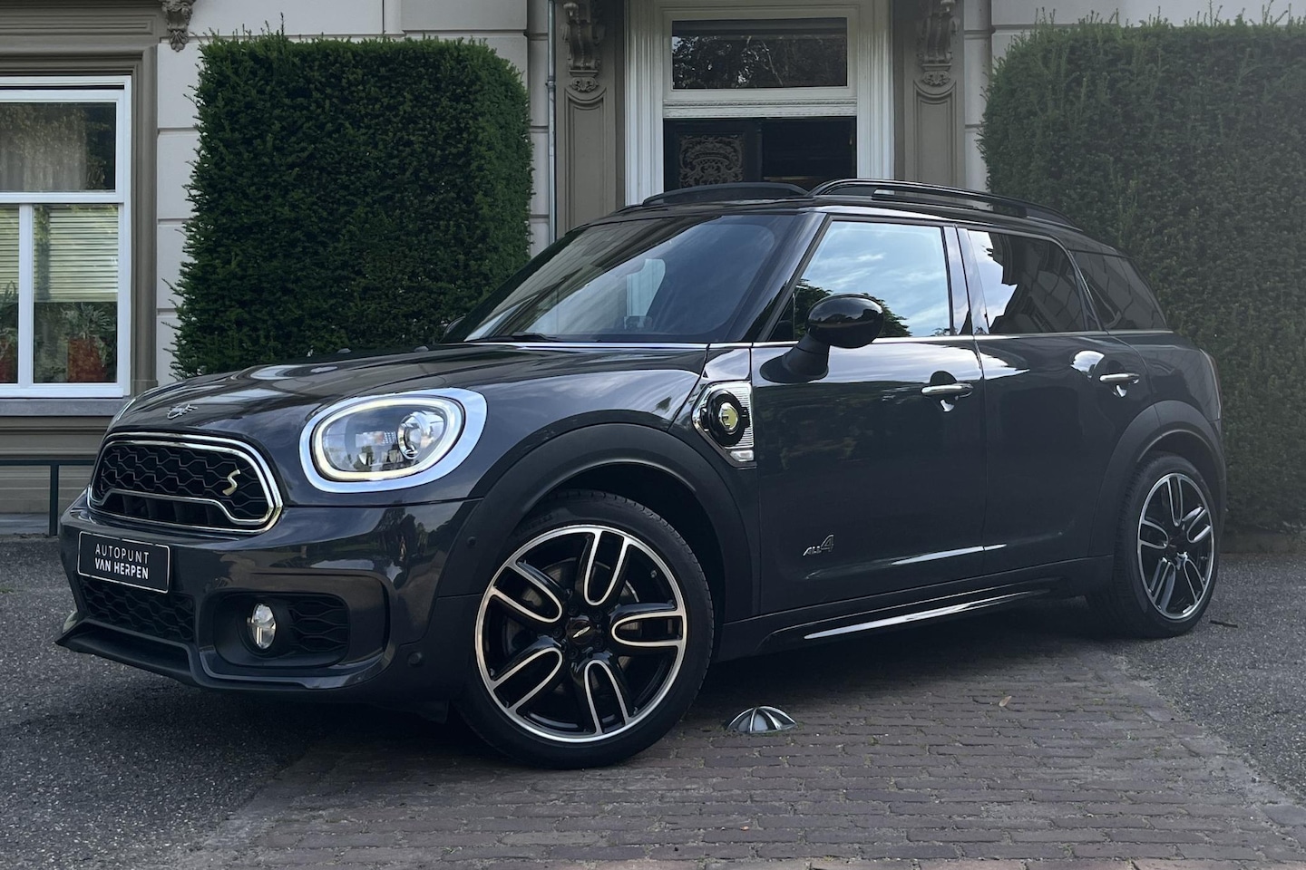 MINI Countryman - 1.5 Cooper S E ALL4 Chili HARMAN KARDON | PANO | HUD | JCW PAKKET | CARPLAY | MEMORY - AutoWereld.nl