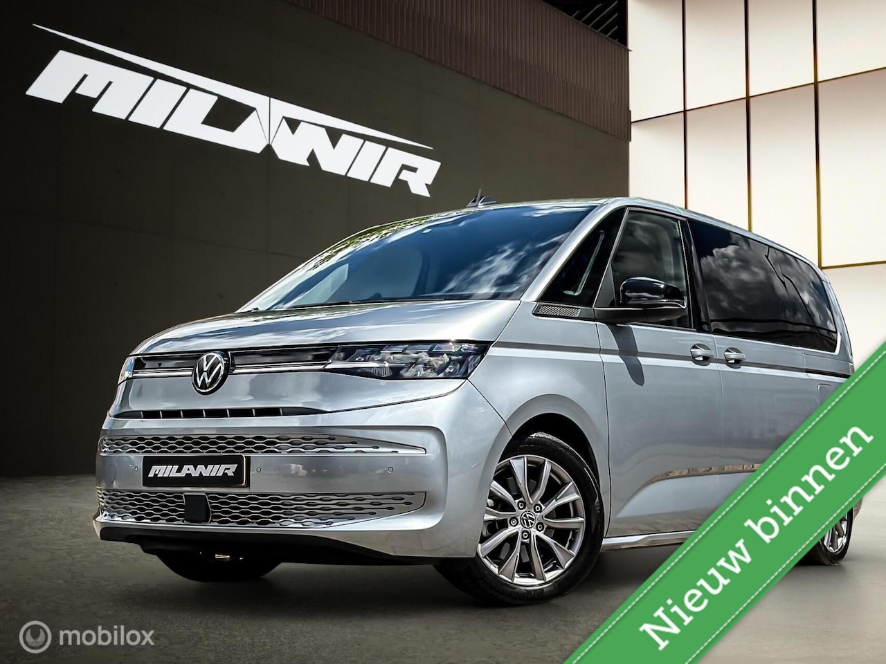 Volkswagen Multivan - 2.0 Benzine |Pano|Massage|VOL! - AutoWereld.nl
