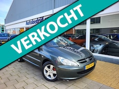 Peugeot 307 CC - 2.0-16V / Leder / Airco / Trekhaak / Automaat / Stoelverwarming /