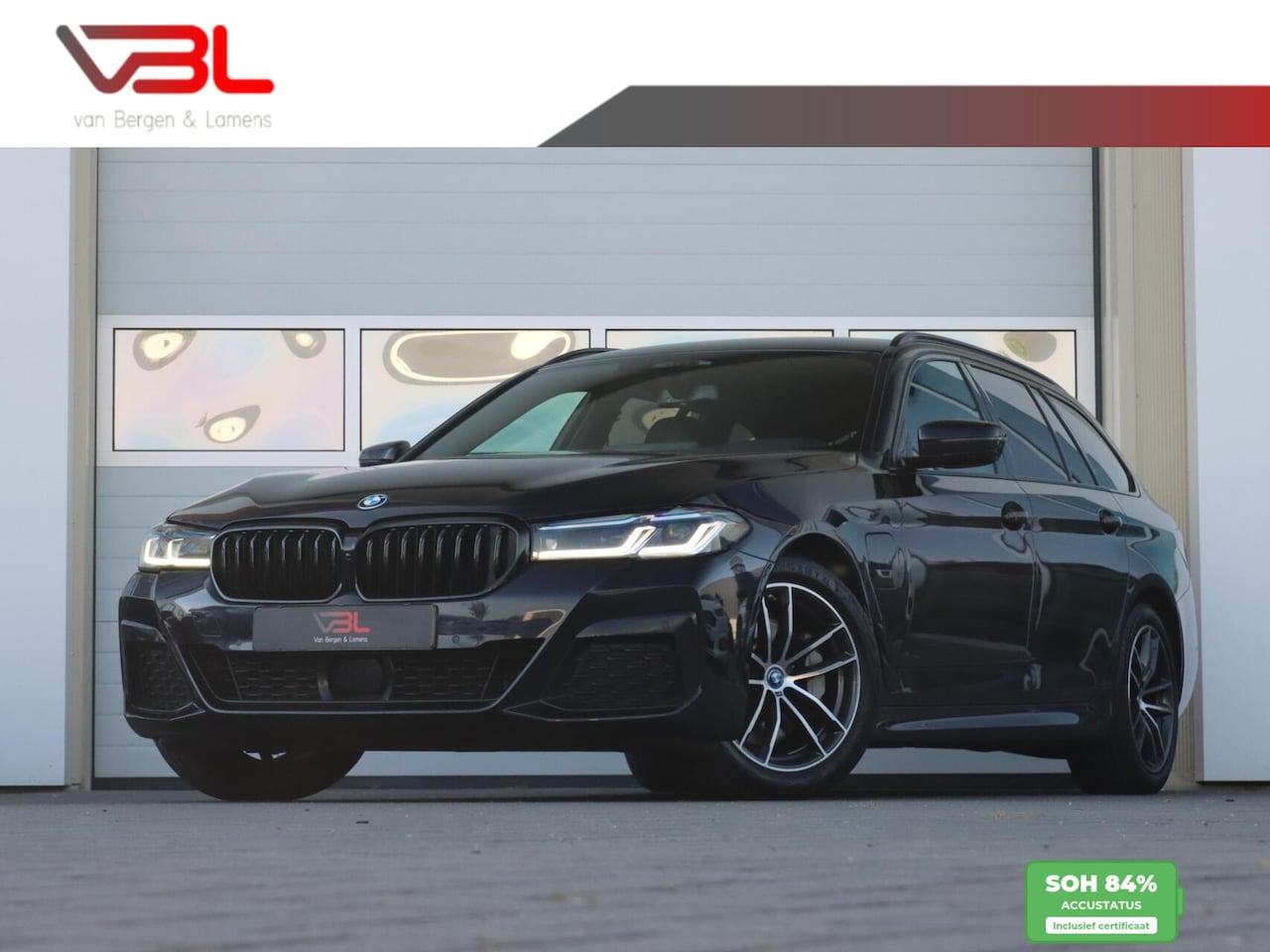BMW 5-serie Touring - 530e xDrive M-sport | Head-up | Memory | LASER LED - AutoWereld.nl