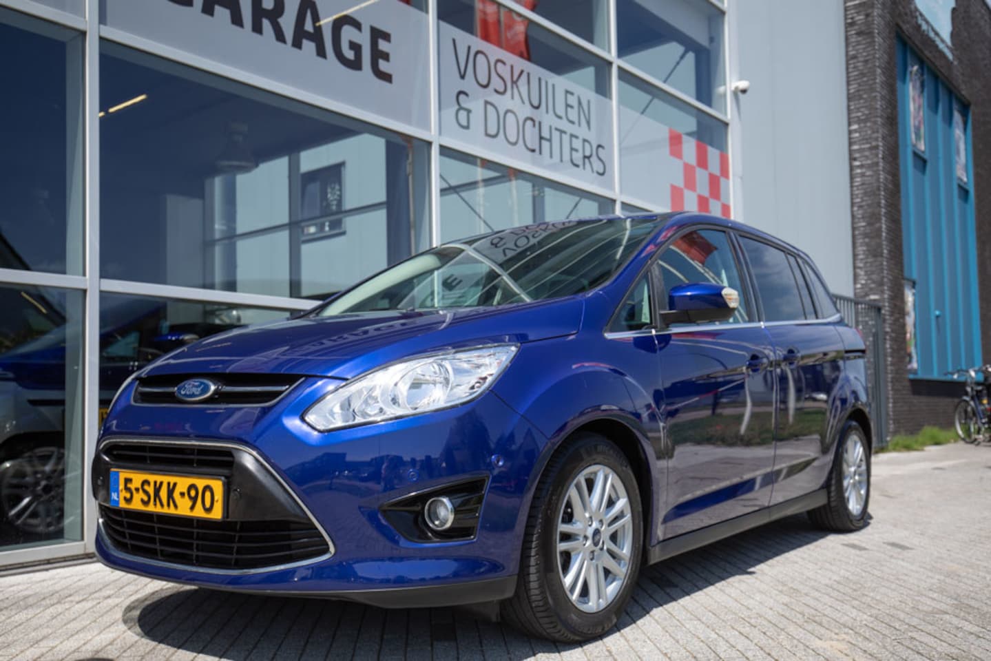 Ford Grand C-Max - 1.0 Titanium 7p. Trekhaak | Volledige Historie | Camera - AutoWereld.nl