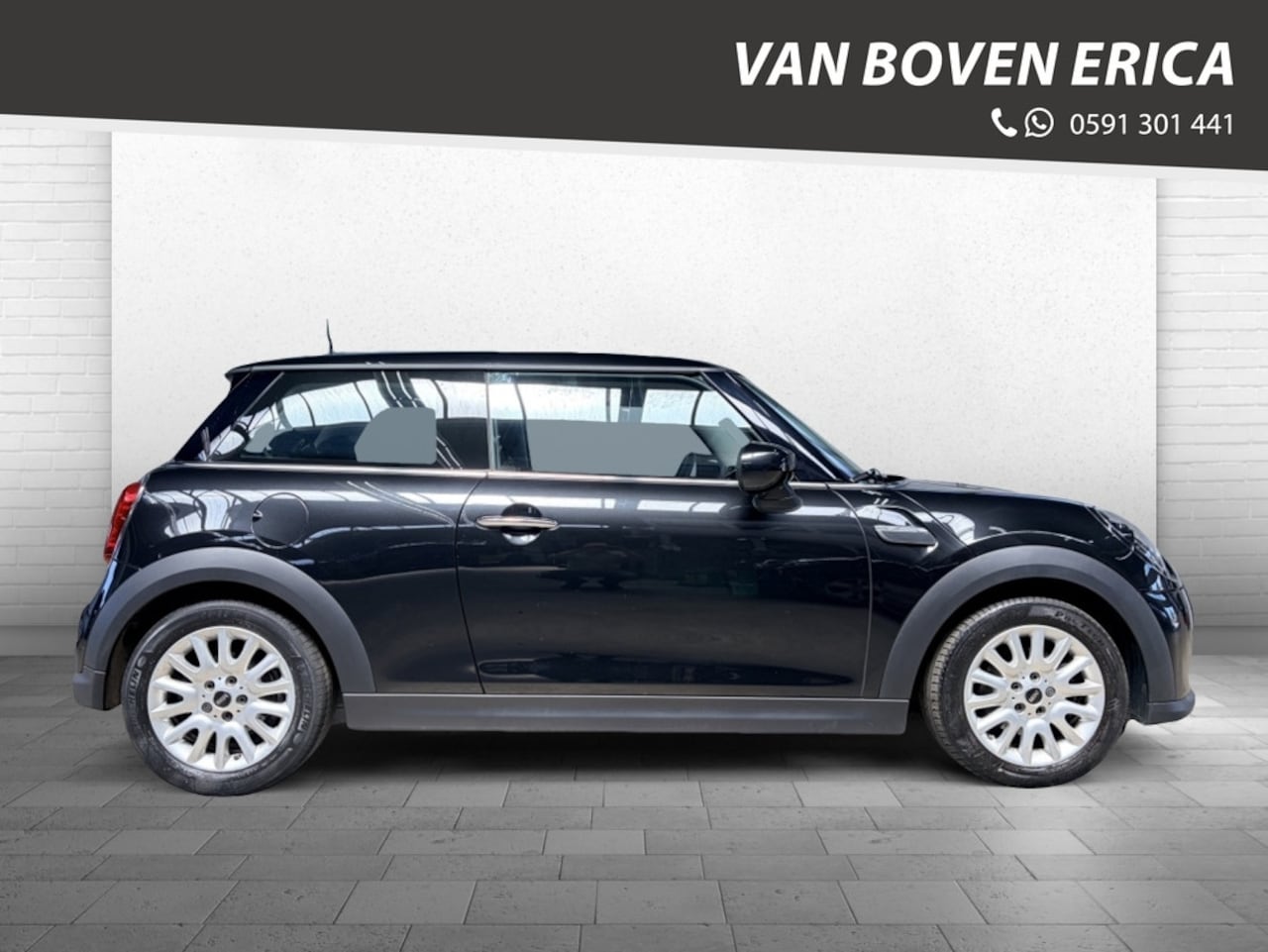 MINI Cooper - 1.5 Essential Automaat Cruise Clima Navigatie Carplay - AutoWereld.nl