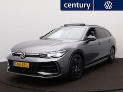 Volkswagen Passat Variant - 1.5 eHybrid R-Line Business | Panodak | Zwenk-trekhaak | Camera | Harman Kardon | Elek. St