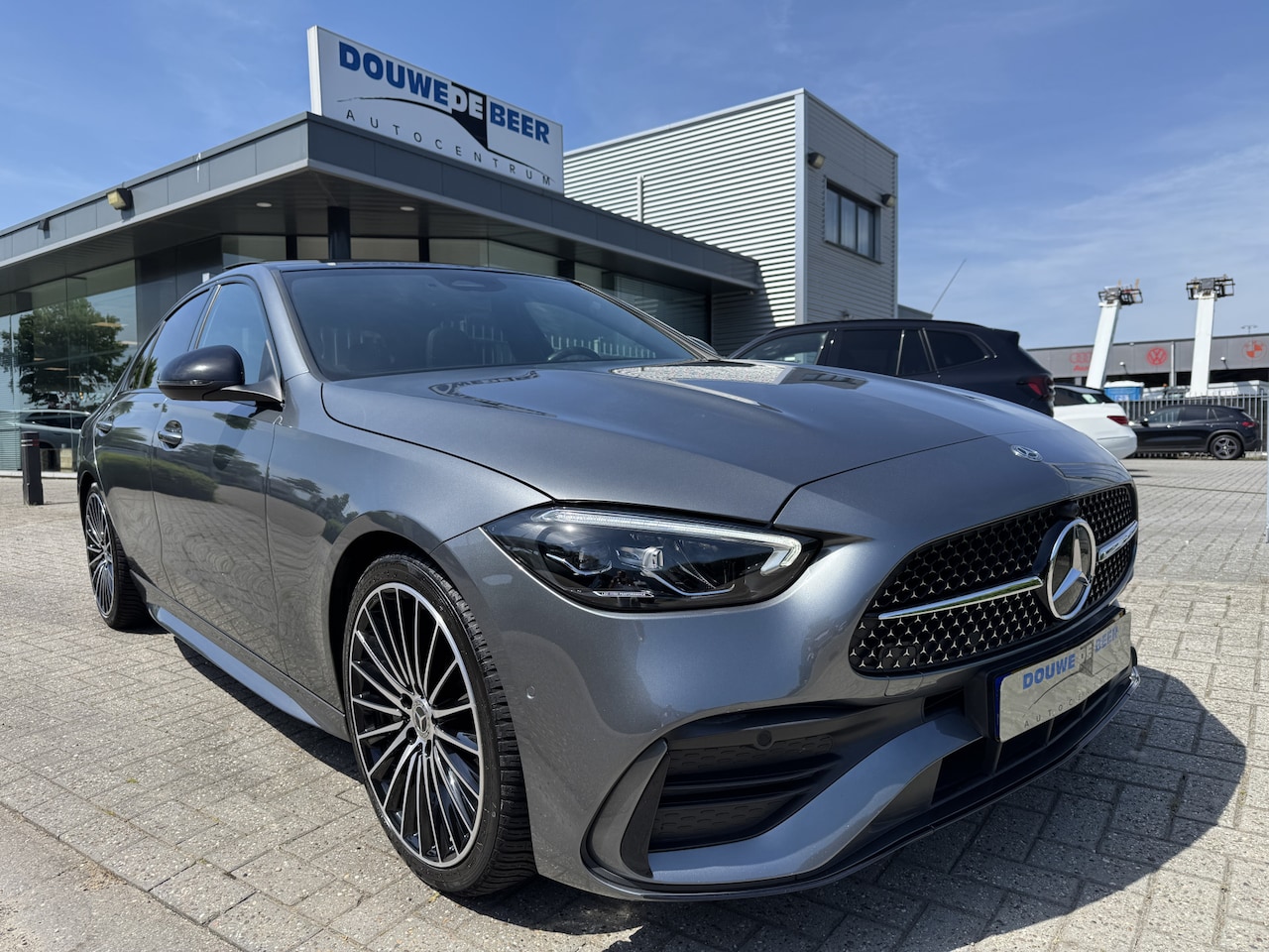 Mercedes-Benz C-klasse - 180 AMG Line Night pakket Pano/dak, Low Hybrid, LM velgen 19 inch multispaak AMG - AutoWereld.nl