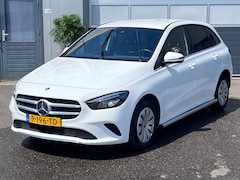Mercedes-Benz B-klasse - 200d / AUTOMAAT / CAMERA / NAP / LEER / XENON / TELEFOON / 1e EIGENAAR