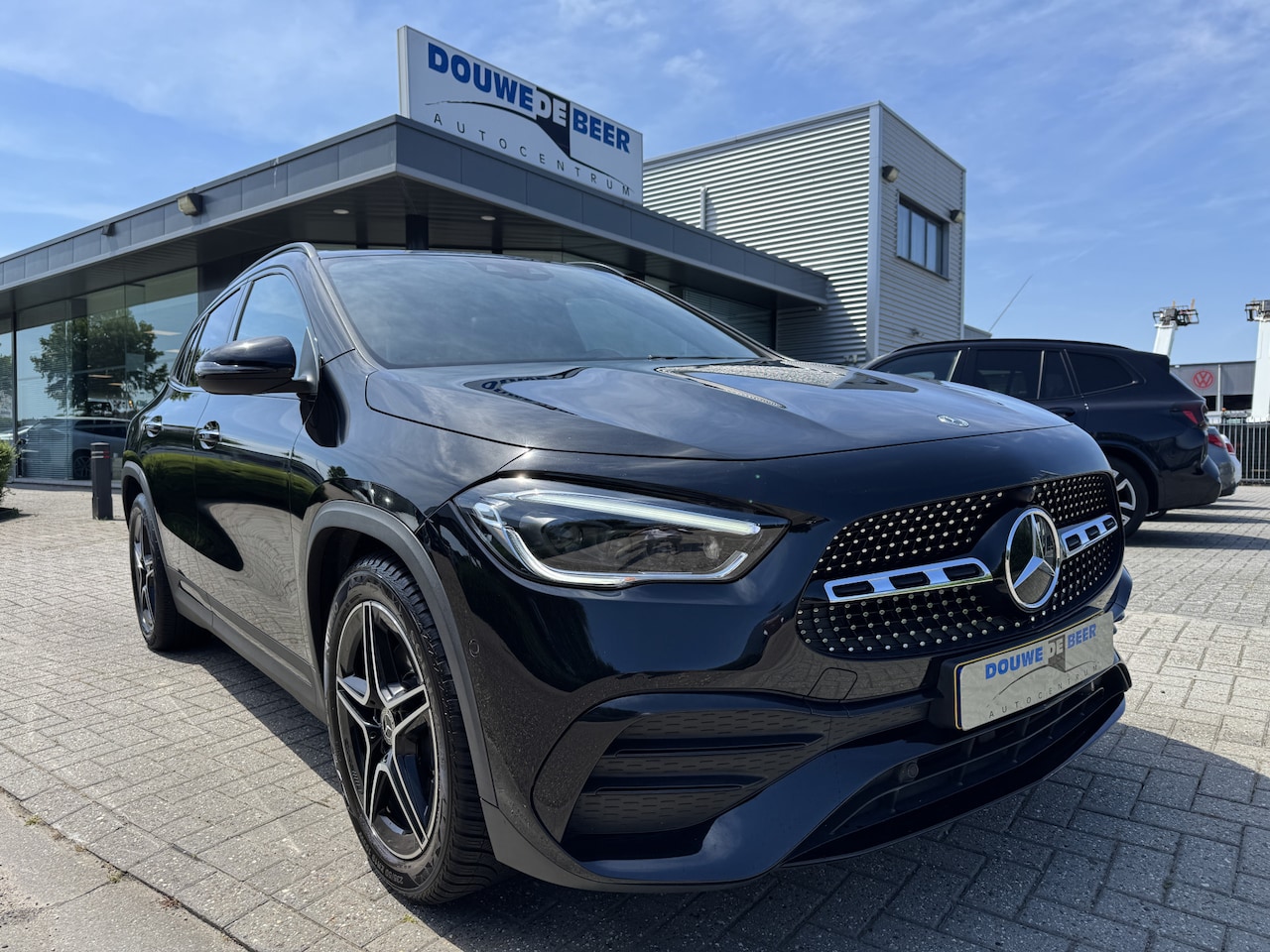 Mercedes-Benz GLA-Klasse - 200 AMG Premium Night Pano/dak, Sfeer verlichting, Sound systeem, - AutoWereld.nl