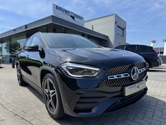 Mercedes-Benz GLA-Klasse - 200 AMG Premium Night Pano/dak, Sfeer verlichting, Sound systeem,