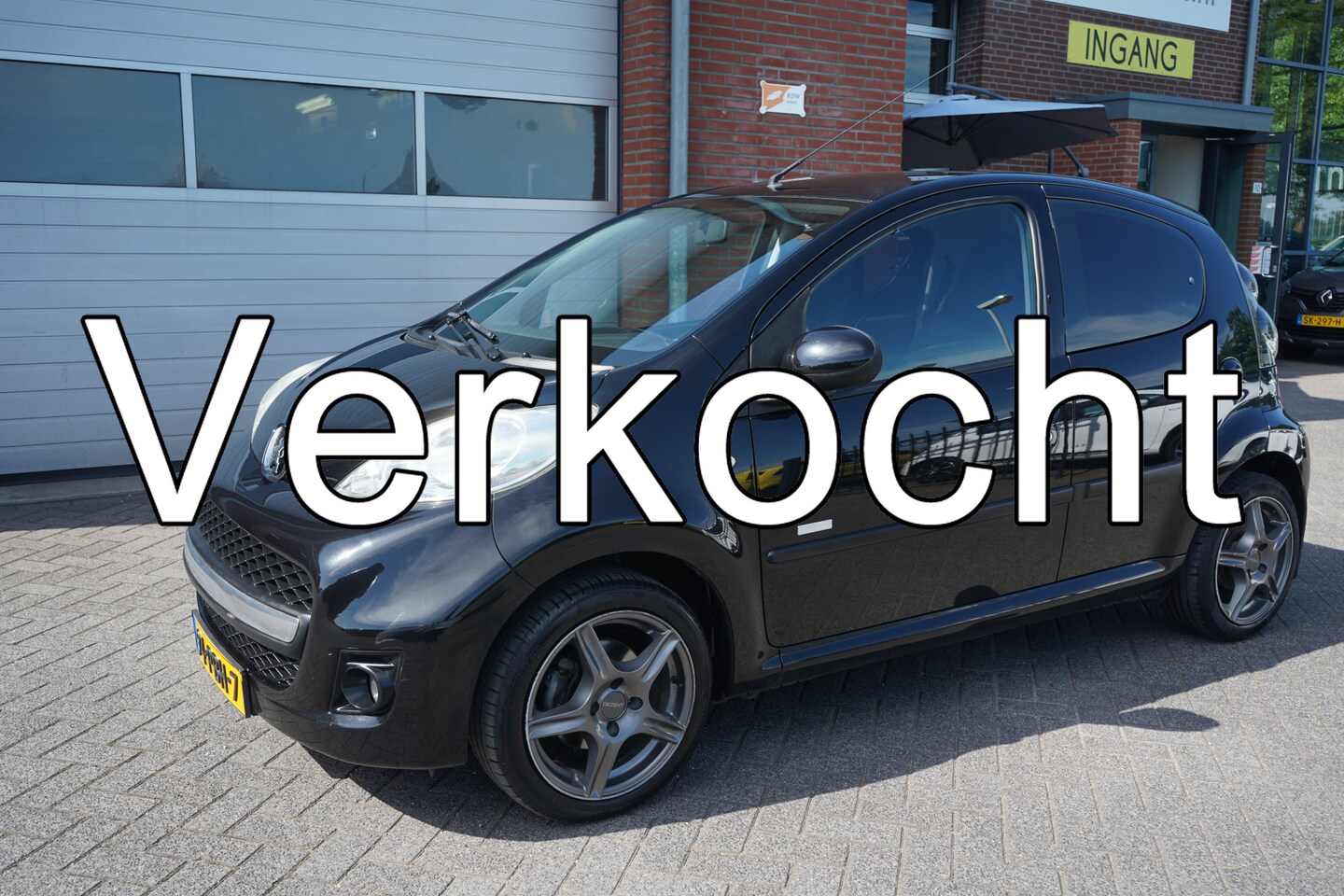 Peugeot 107 - 1.0-12V Millesim 200 5 deurs origineel nederlands AIRCO 15INCH LMV PRIVACYGLAS MISTLAMPEN - AutoWereld.nl