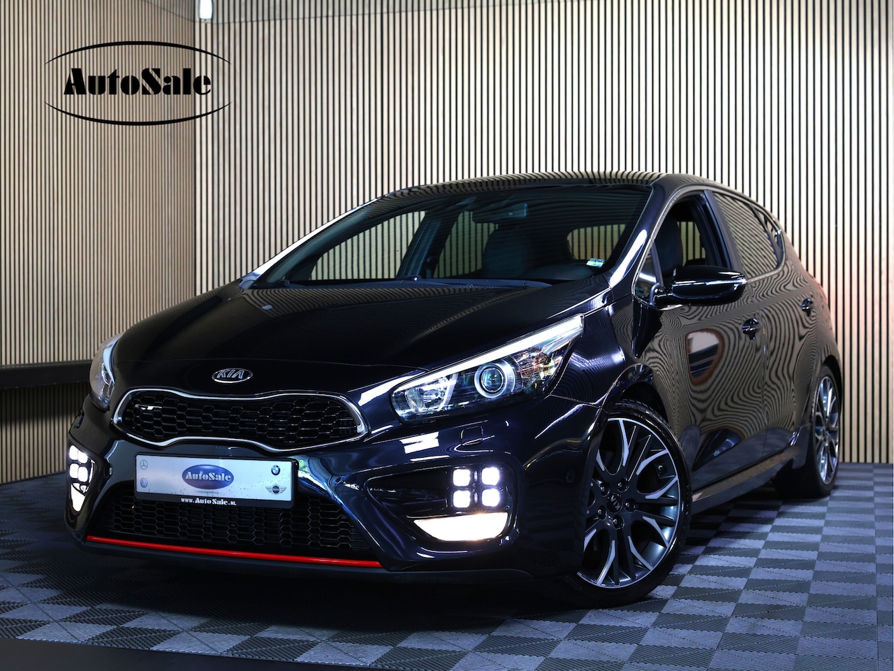 Kia Cee'd - 1.6 GT PANO NAVI CLIMA CRUISE PDC KEYLSS BT "14 - AutoWereld.nl