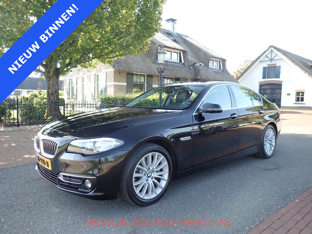 BMW 5-serie - 520i Luxury Edition !! UNIEKE KM-STAND !! CAMERA / SCHUIF-KANTEL DAK / MEMORY - AutoWereld.nl