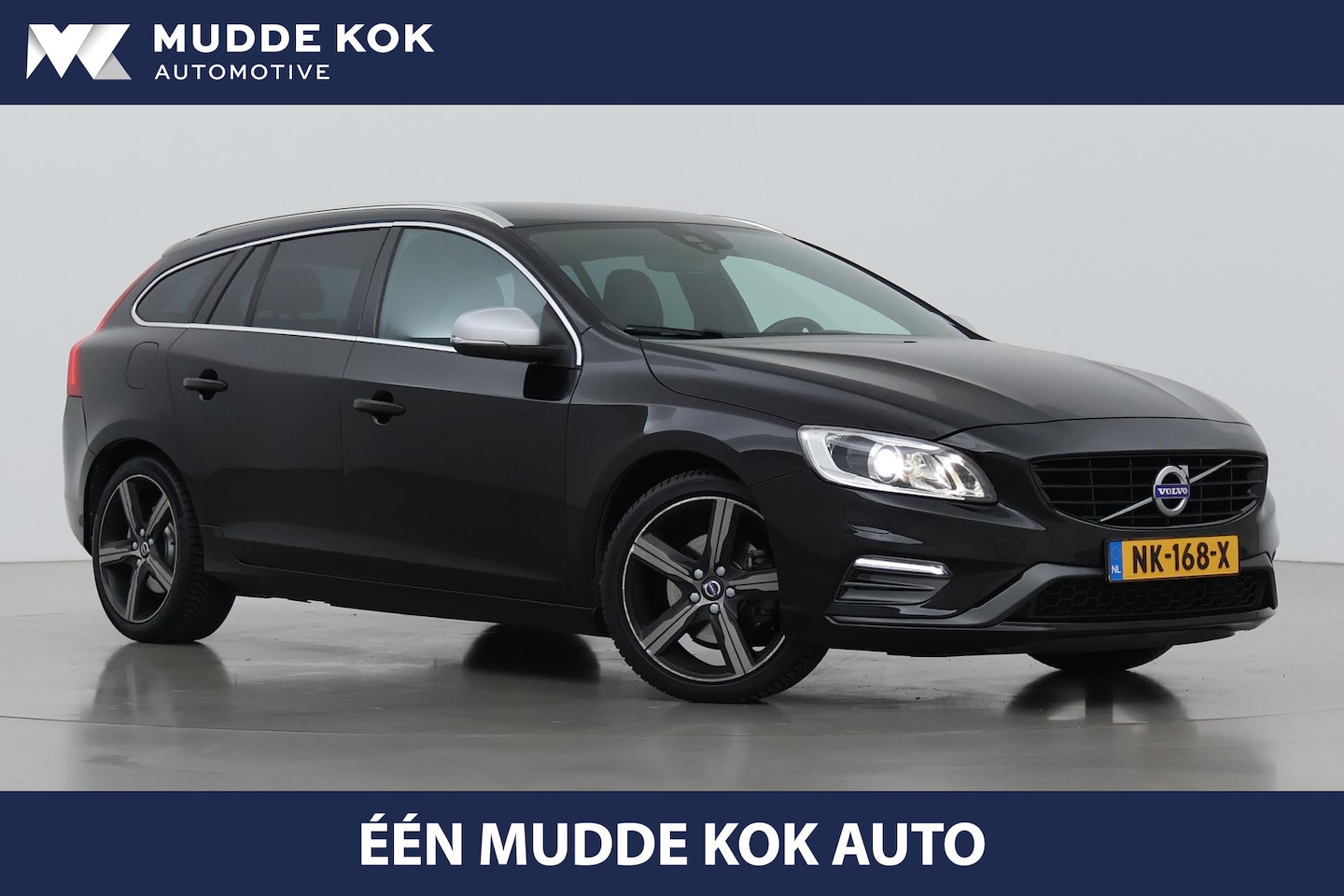 Volvo V60 - T3 R-Design | Trekhaak | Standkachel | Automaat | Bi-Xenon | Stoelverwarming | 18 Inch - AutoWereld.nl