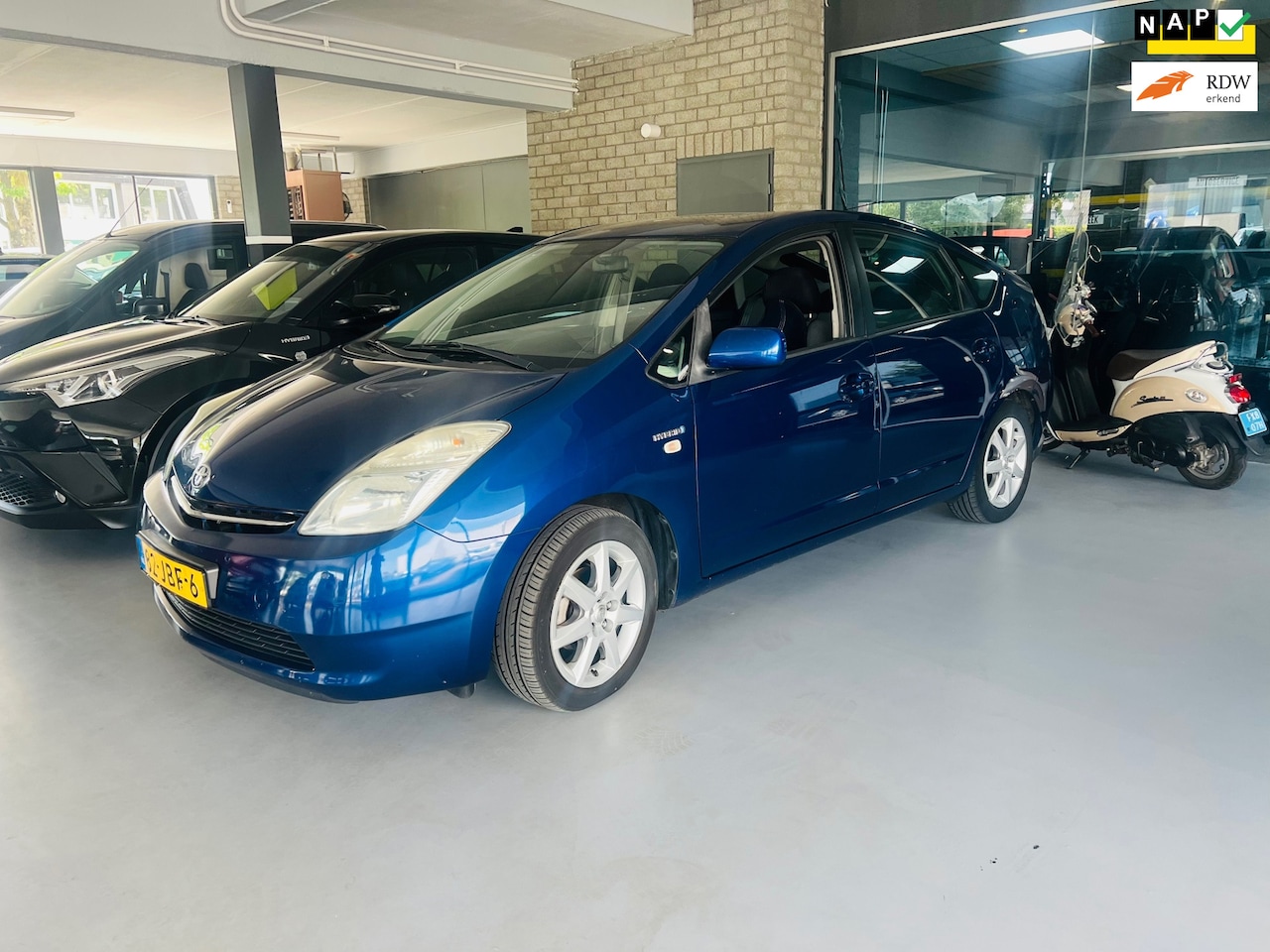 Toyota Prius - 1.5 VVT-i 1.5 VVT-i - AutoWereld.nl
