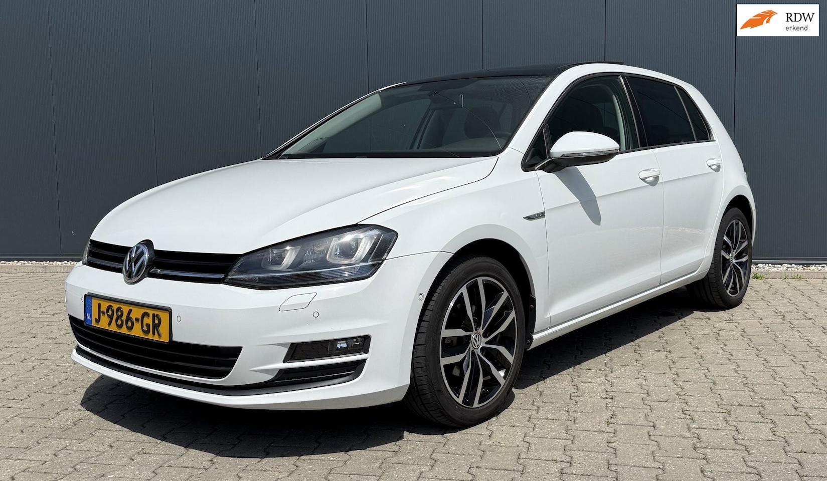 Volkswagen Golf - 1.2 TSI CUP Edition Airco Cruise Pano APK Stoelverw. - AutoWereld.nl