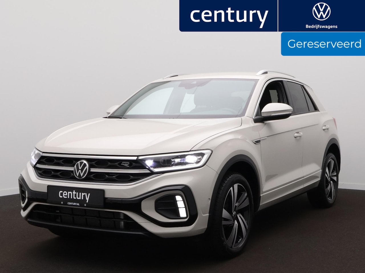 Volkswagen T-Roc - 1.5 TSI R-Line Apple Carplay/Android Auto - Automaat - keyless entry/start - 18 Inch - AutoWereld.nl