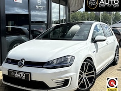 Volkswagen Golf - 1.4 TSI GTE ACC | PANO | STOELVERW | CAMERA | STOELVERWARMING | NAP | 18 INCH | NIEUWE DSG