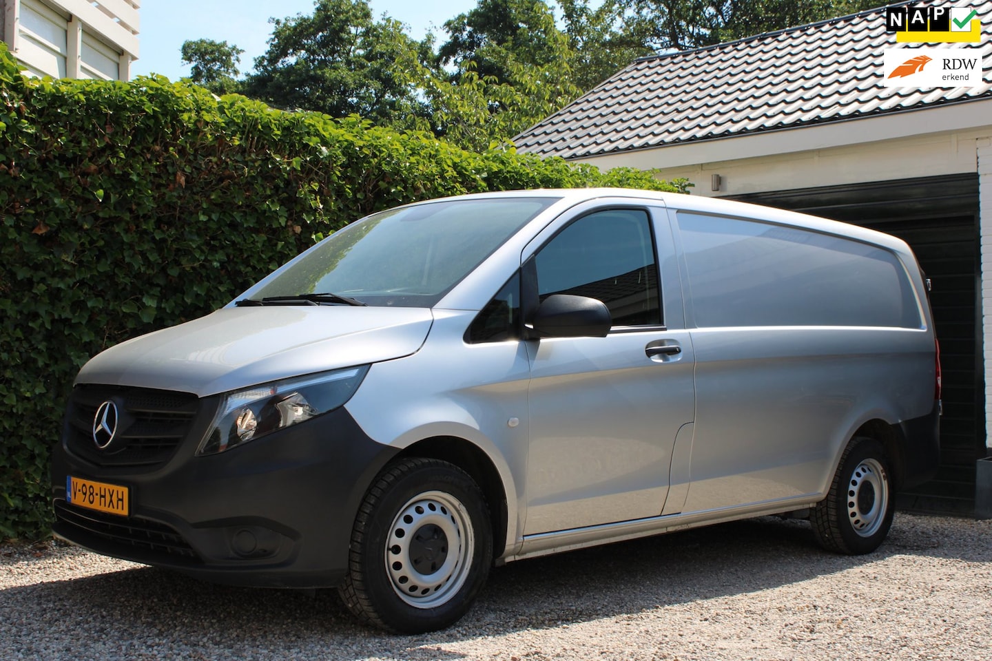 Mercedes-Benz Vito - 114 CDI Lang | EX BTW | Achteruitrijcamera | Carplay | DAB | Cruise Control - AutoWereld.nl