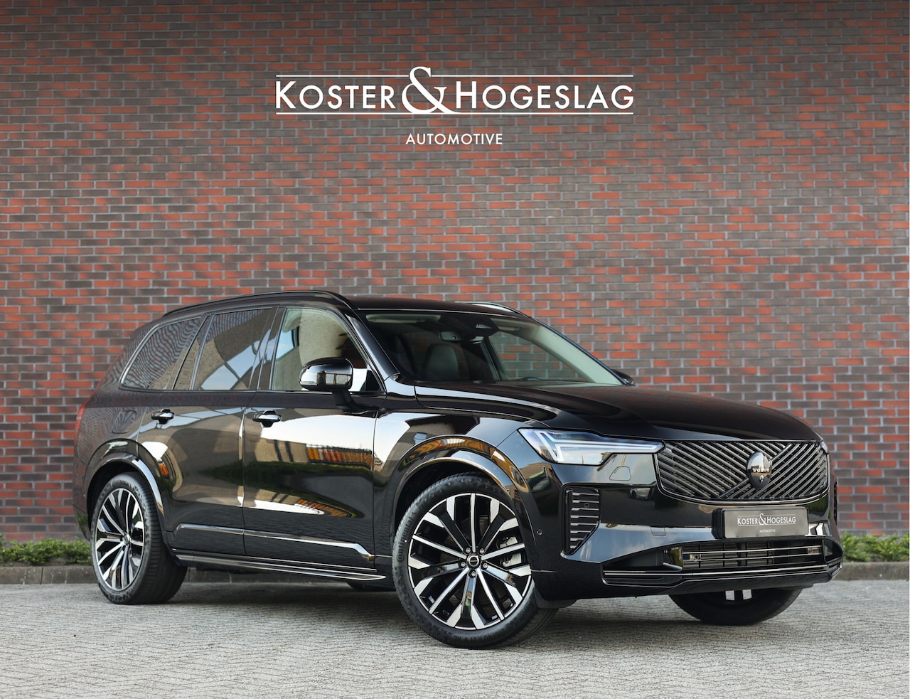 Volvo XC90 - T8 AWD Plus Dark | Pano - Trekhaak - Bowers&Wilkins - AutoWereld.nl
